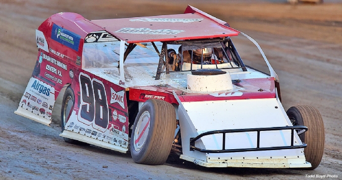 Kansas puts right-to-race protections in Victory Lane